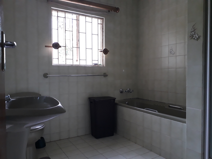 3 Bedroom Property for Sale in Geelhoutpark North West